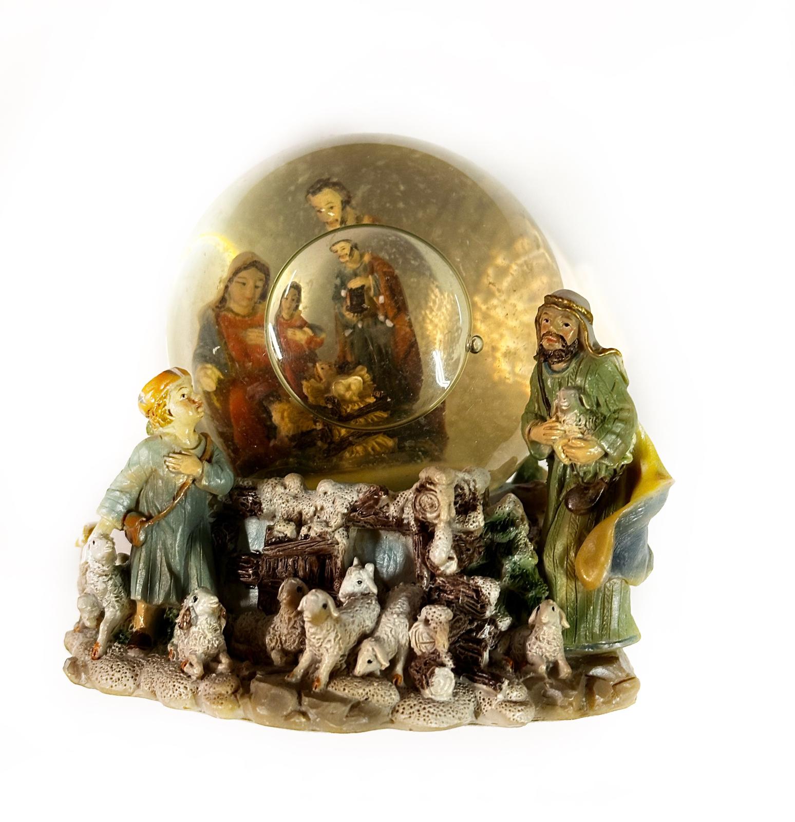 Crib set with Glass Doom